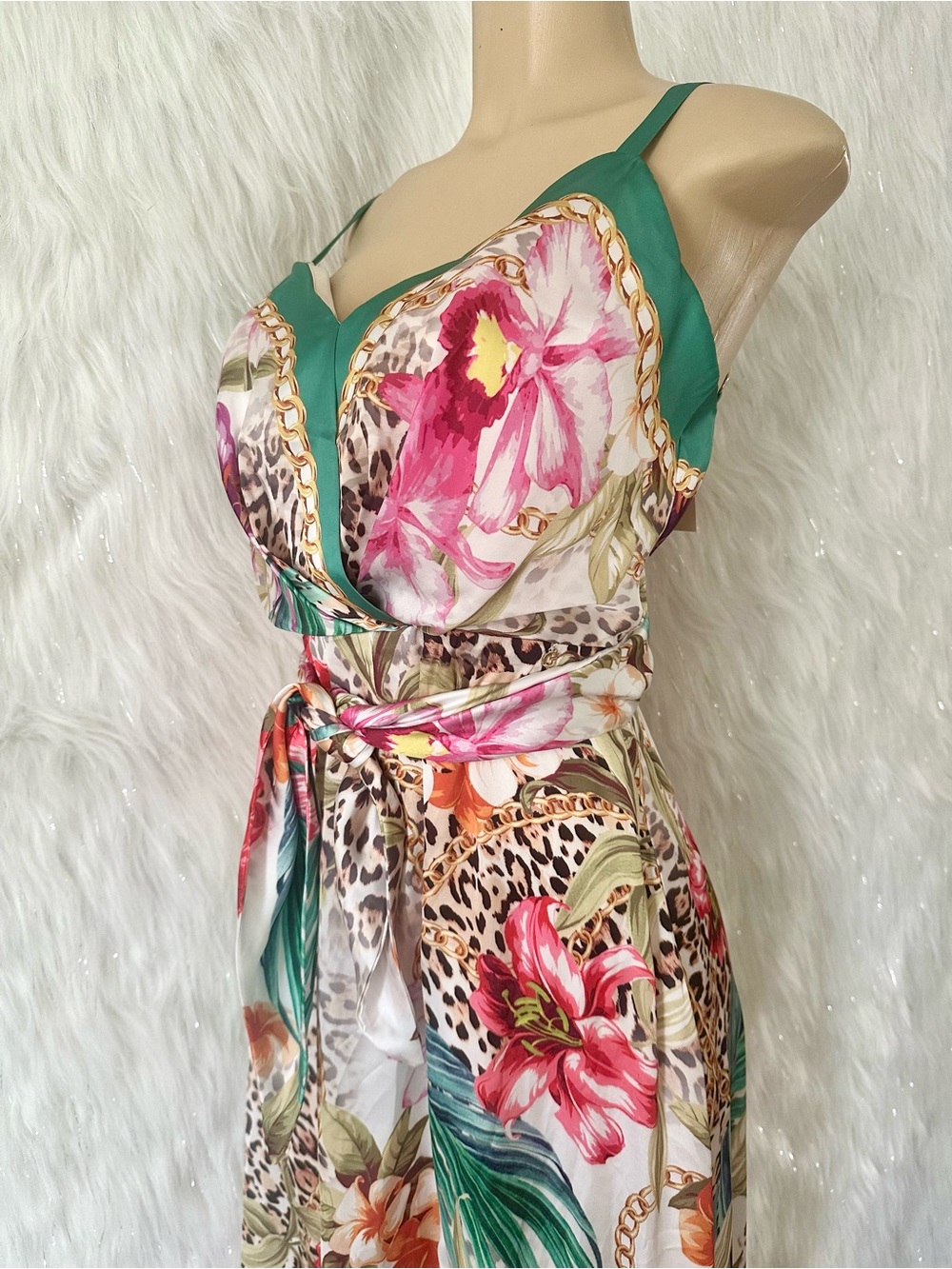 GUESS Tropical Floral Maxi Dress with Green Accents - Picture 2 of 6